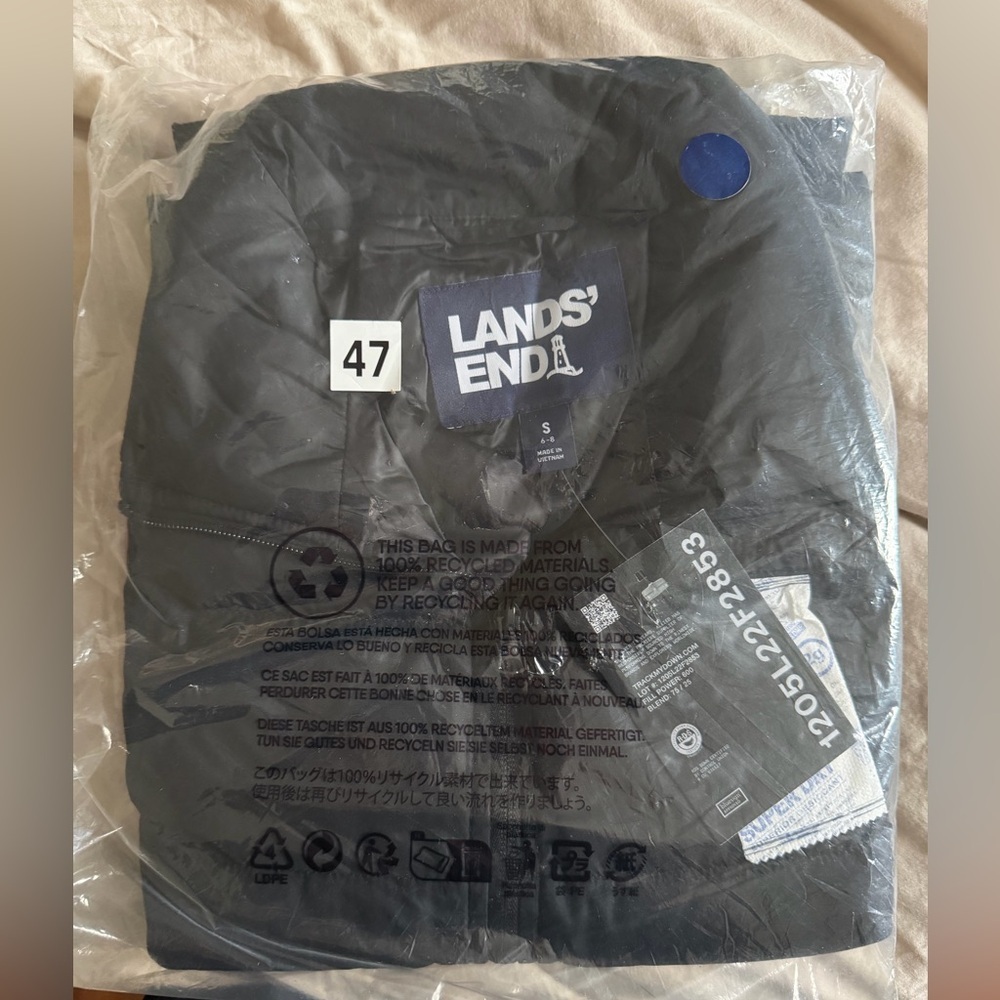 NWT Lands' End Women's Blue Black Packable Puffer Vest Down Filled - Picture 3 of 5